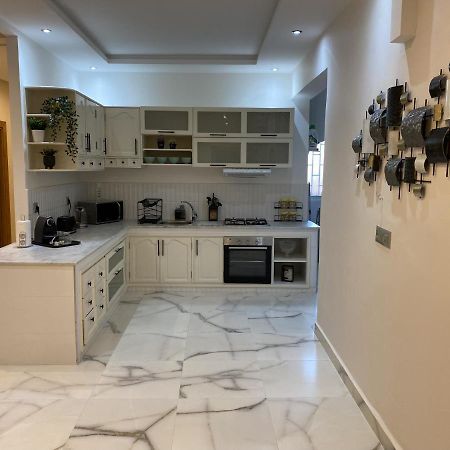 Appartement Moderne Et Spacieux Au Coeur De Tanger Екстер'єр фото